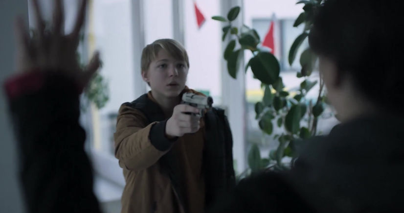 TEASER-GUN (2)